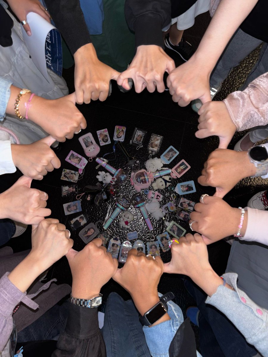 ライラ ୨୧. tweet media