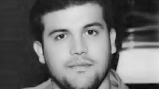 Central_CM's tweet photo. Por tercera ocasión, #posponen audiencia del hijo de '#ElChapo'. La Corte de #Chicago aplazó para el 2 de junio la audiencia de Joaquín Guzmán López.
Hasta ahora, se desconoce el motivo del retraso. https://t.co/ManrDqrDVq