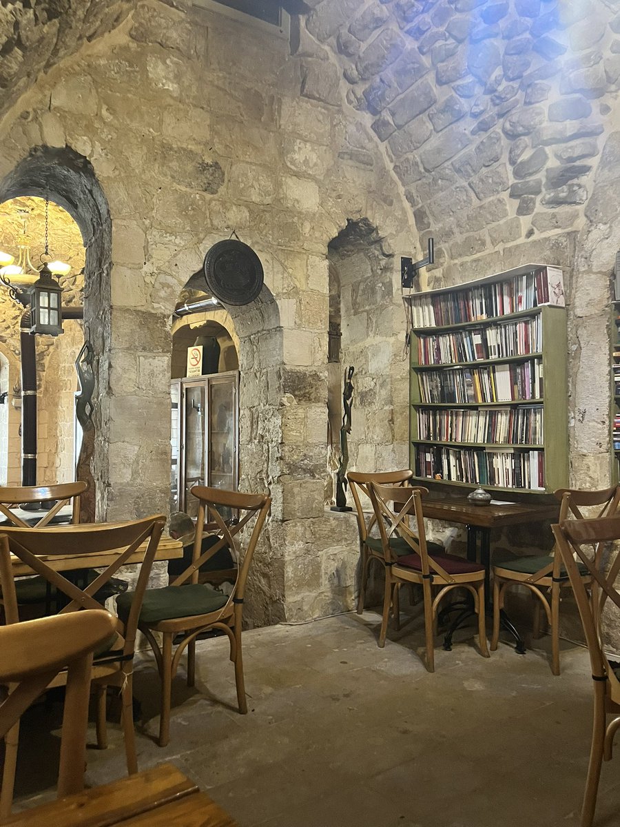 meleekgamze's tweet photo. Böyleli güzel bir günden'✨
#mardin 
#leylan https://t.co/T3xSWS0H93