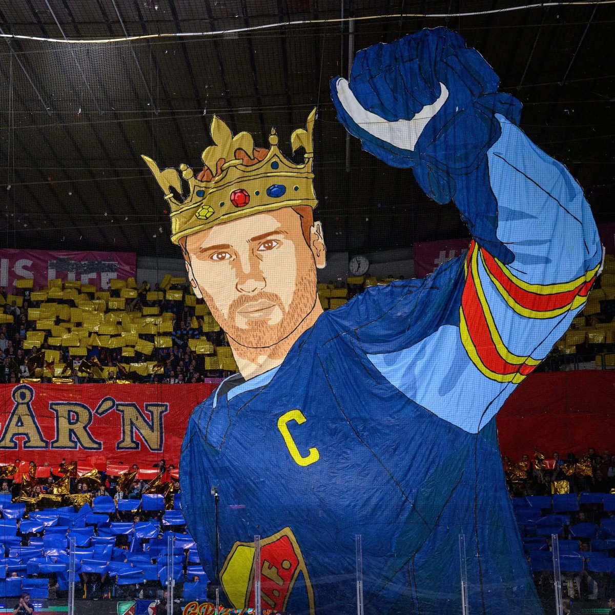 AdamHellstrom66's tweet photo. oh captain, my captain
💛❤️💙 https://t.co/phui2XR90B