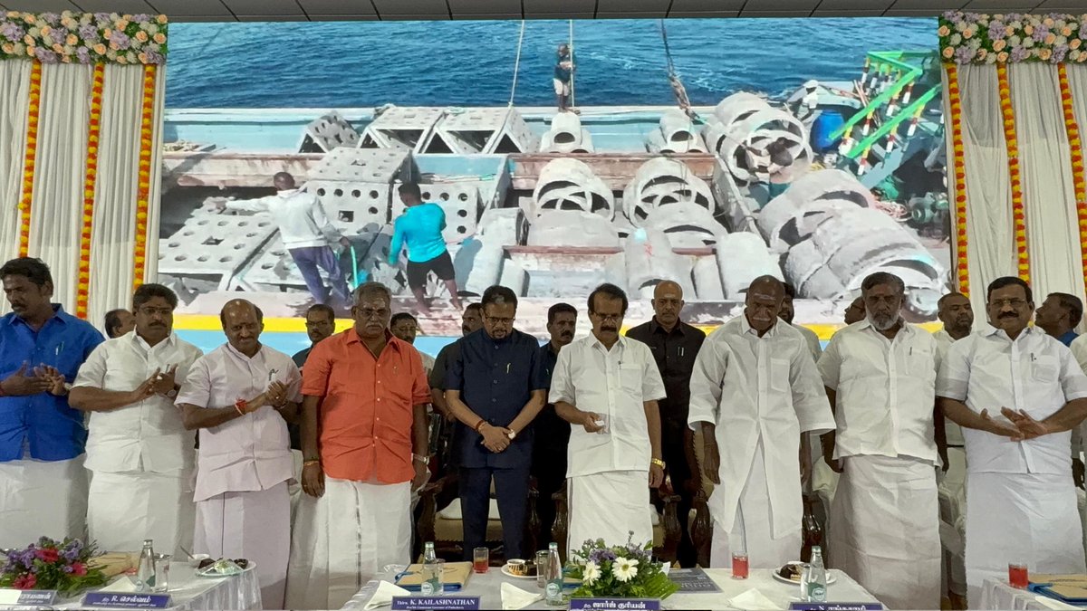 LGov_Puducherry's tweet photo. #ArtificialReef installation & #SeaCageFarming- #Seaweed Culture in #Puducherry & #Karaikal to increase #fish production, real #boon in safeguarding #livelihood of #fisherfolks.
@rashtrapatibhvn @narendramodi @AmitShah @PIB_India @mygovindia @Min_FAHD https://t.co/kqg0SRsE3S