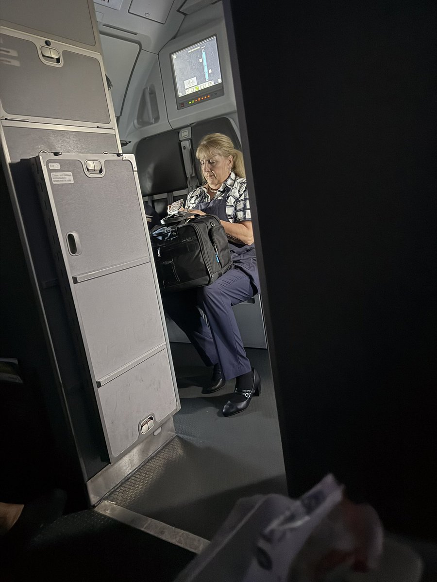 KneeshR's tweet photo. @AmericanAir My family was completely robbed of a great flying experience because of the worst flight attendant we have EVER encountered in life! I wanted to make sure my kids had the best spring break ever so I paid to upgrade us to First Class. Debbie Beall ruined the flight! https://t.co/YnAlVBjqx4