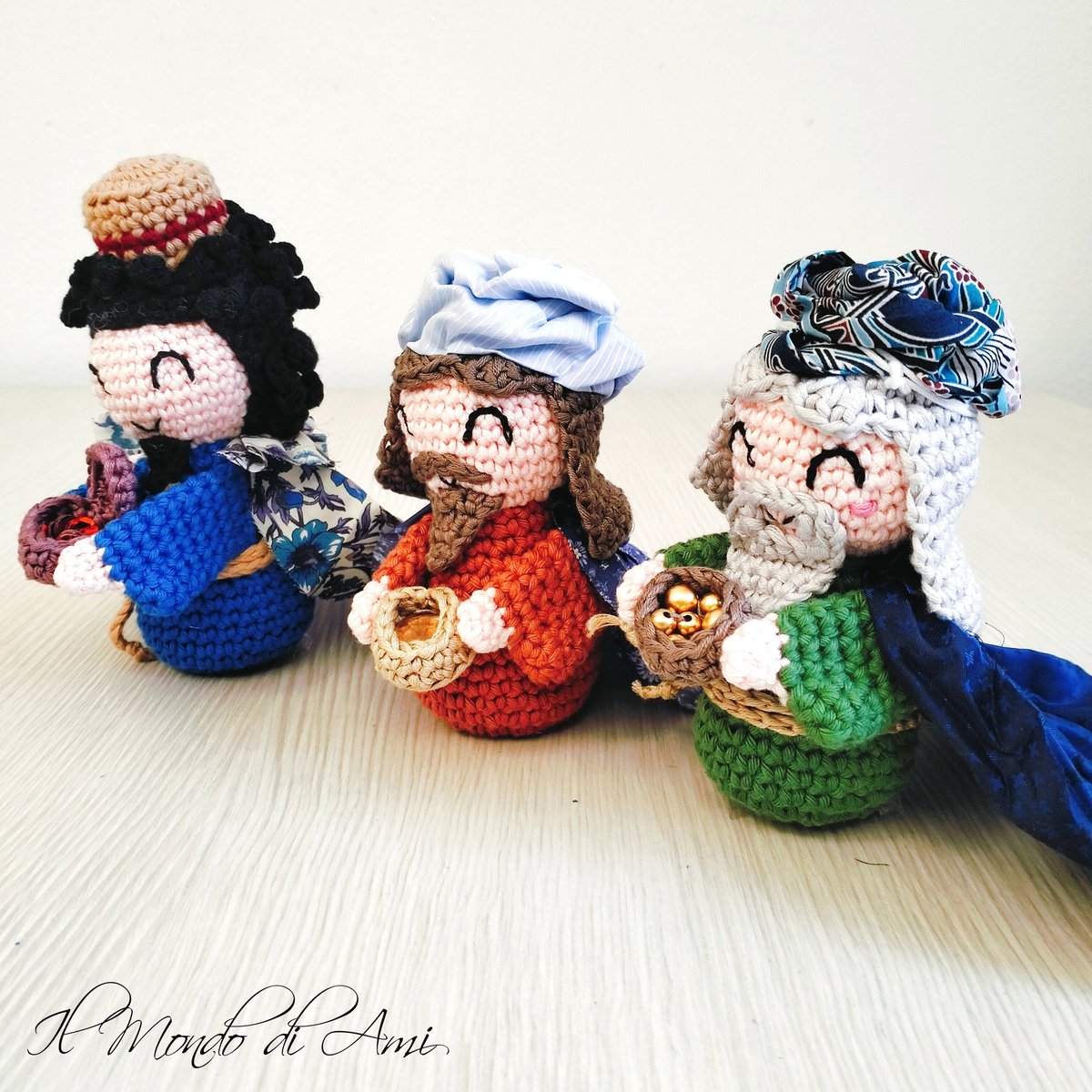 ....e i Re Magi 🌟
-
#waitingforpresepe #sonounpoinanticipo #presepe #remagi #amigurumi #handmade #crochet #fattoamano #uncinetto #ganchillo #cotone #cotton #dropsyarn #dropsfan #garnstudio #dropsparis #originaldesign #withoutpattern #freehandmade