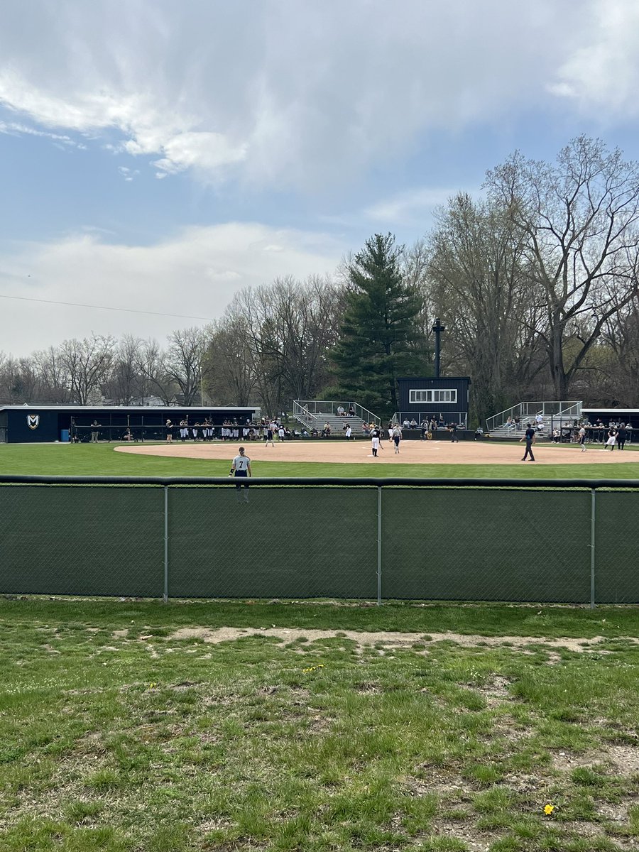 Got 2 games going on today Baseball and Softball Go Spartans🟡⚫️ <a href="/Coach_B_MU/">Aeneas Bell</a>  <a href="/MU_SpartanFB/">Manchester Football</a> #spartanchallenge #greyteam