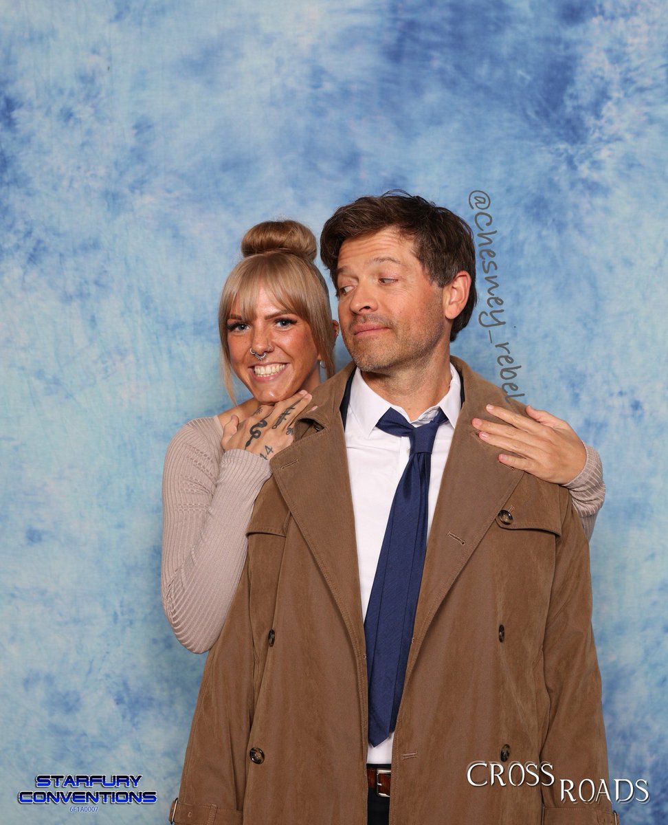 My prop came for one of mine &amp; my sisters Cas ops for CR10.
We both have a tweed skirt and jacket combo &amp; we both have real pearl necklaces, so we’re gonna do a 1950’s style photo op. Cas’ look is very 50’s anyway so we got the hat to bring it all together🥰 
Not a bad match🙂