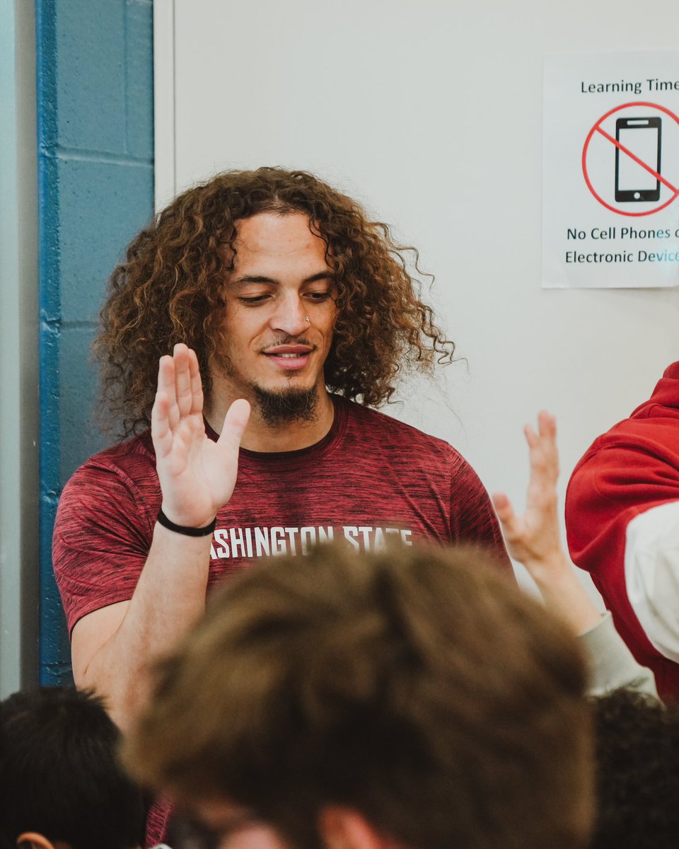 Washington State Football (@wsucougarfb) on Twitter photo New tradition ➡️ HighFiveFridays✋
Thanks to <a href="/PullmanSD/">Pullman School District 267</a> Jefferson and Kamiak Elementary for allowing us to wish students a happy Friday and welcome students to class this morning❤️ New tradition ➡️ HighFiveFridays✋
Thanks to <a href="/PullmanSD/">Pullman School District 267</a> Jefferson and Kamiak Elementary for allowing us to wish students a happy Friday and welcome students to class this morning❤️
