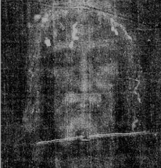 spacenotfilled's tweet photo. @ShawnRyanShow @ShawnRyan762 @ShawnRyanShow here is a statute created about 30 years after our King was sacrificed, compared to the Shroud of Turin. Carefully consider all the details like His orbital bone, His eyebrows, just His entire facial structure from both. It's real! That is our King! https://t.co/blHD6u8dOy