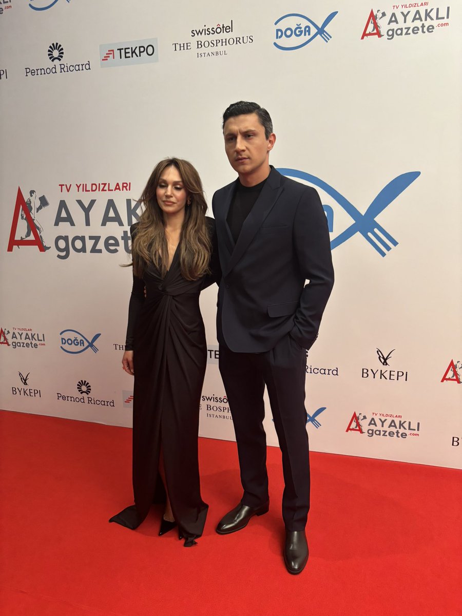 Alper Çankaya ve Sahra Şaş 

#UzakŞehir