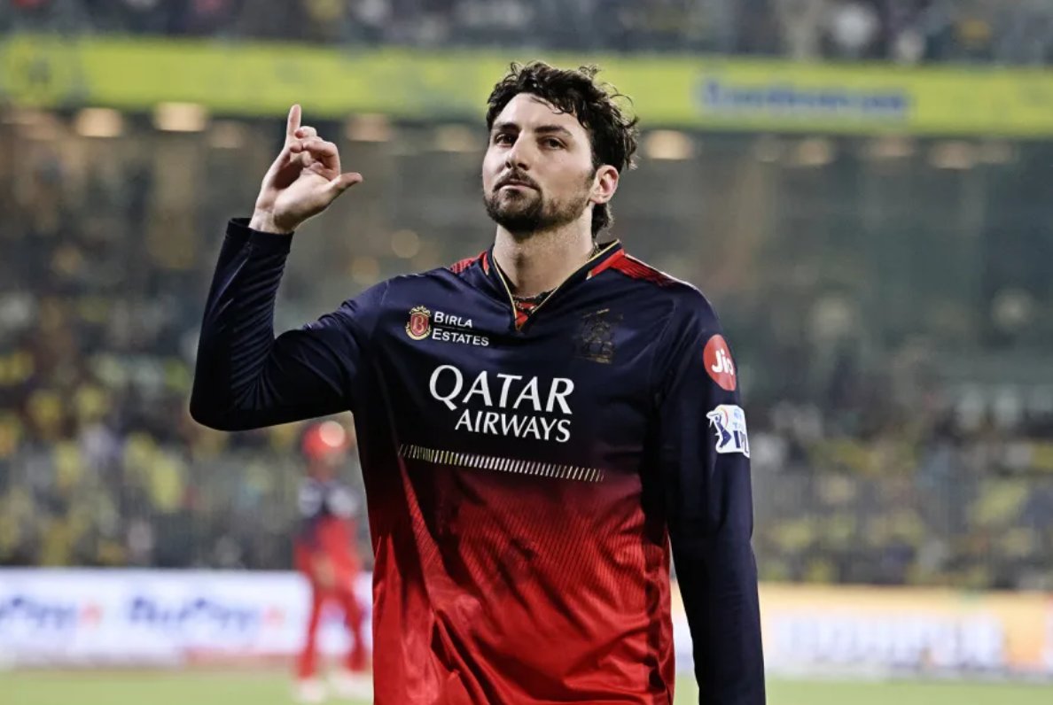 Bro is single-handedly fighting this for RCB.