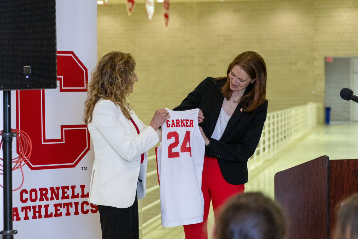 CornellWBB's tweet photo. Today marks 1 year with Coach Garner at the helm! We are so grateful to have her leading the program and cannot wait to see her continued success ๐
#RunRed ๐ปโค๏ธ๐ฟ https://t.co/2RxJhRaMp0