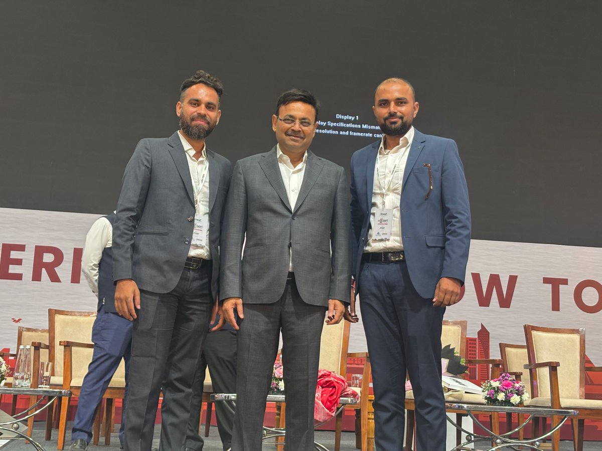 Sovereign_reltr's tweet photo. We extend our heartfelt congratulations to Mr. Shekhar Patel on being appointed as the President of CREDAI National. This is not only a proud moment for the real estate fraternity but also a significant reflection of Gujarat’s growing at national stage. https://t.co/MXo0zGTxoi