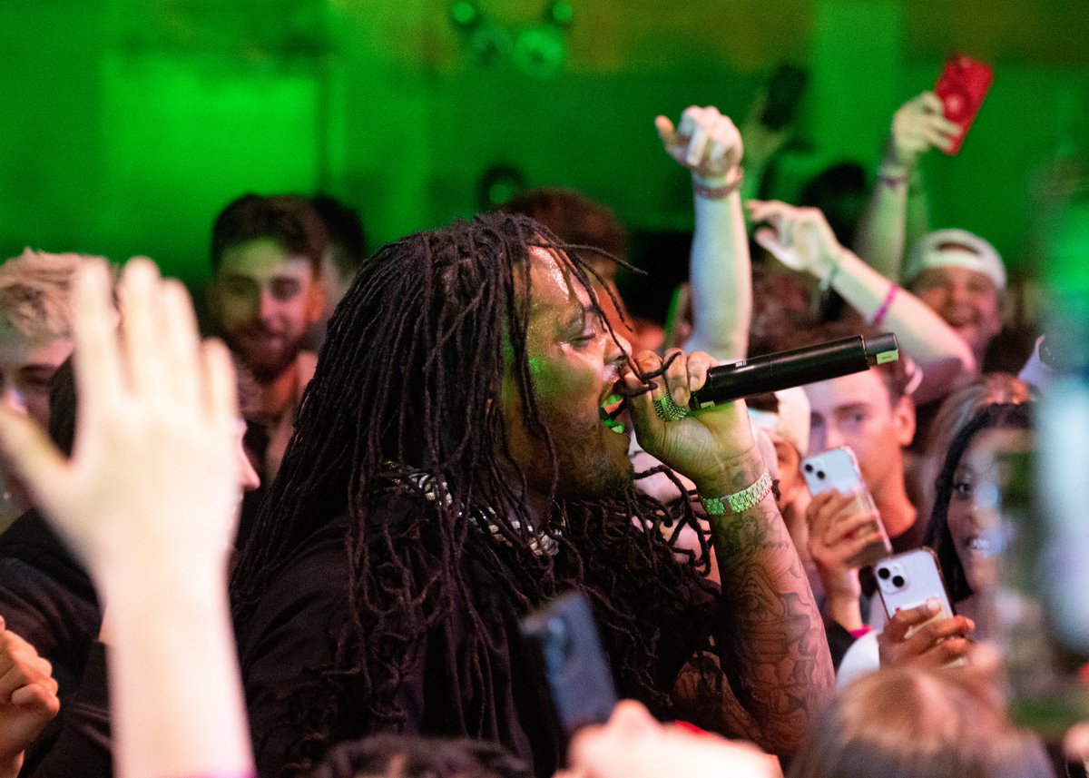 The Equinox tweet media