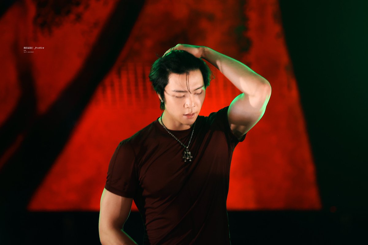 SO DAMN HOT🥵🔥 
#쟈니 #JOHNNY #쟈니비 #JOHNNYBE 
#JOHNNYBEinPATTAYA
#2025WILDWOODSPARTY