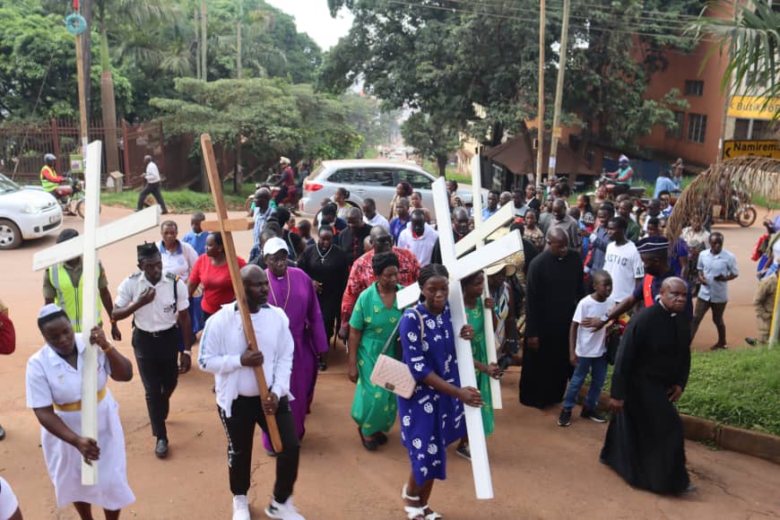 Namirembe Diocese (@bishopsvoice) on Twitter photo THE ECUMENICAL PUBLIC WAY OF THE CROSS 2025. The proccession started at Centenary House-(Diocesan offices) & readings were taken at the various stop overs like; Kampala Sch of the Physically Hand Capped, <a href="/mengo_hospital/">Mengo Hospital</a> & SanyuBabies Homes.Bishop urged the believers to hate evil. THE ECUMENICAL PUBLIC WAY OF THE CROSS 2025. The proccession started at Centenary House-(Diocesan offices) & readings were taken at the various stop overs like; Kampala Sch of the Physically Hand Capped, <a href="/mengo_hospital/">Mengo Hospital</a> & SanyuBabies Homes.Bishop urged the believers to hate evil.