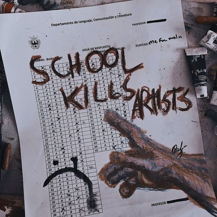 පාසලේදී කලාකරුවා මරාදැමීය