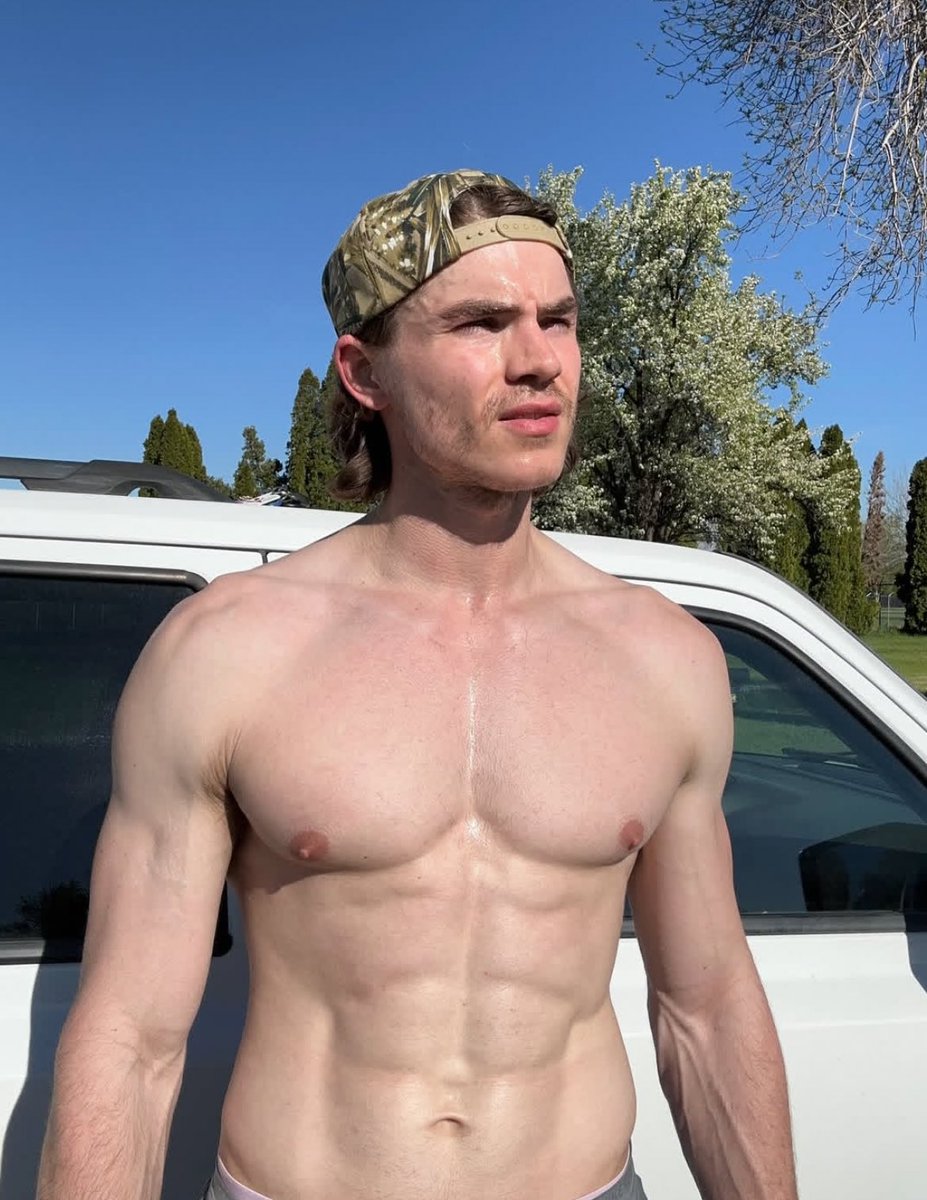 jossalpha1's tweet image. Send my money for being a f4gt