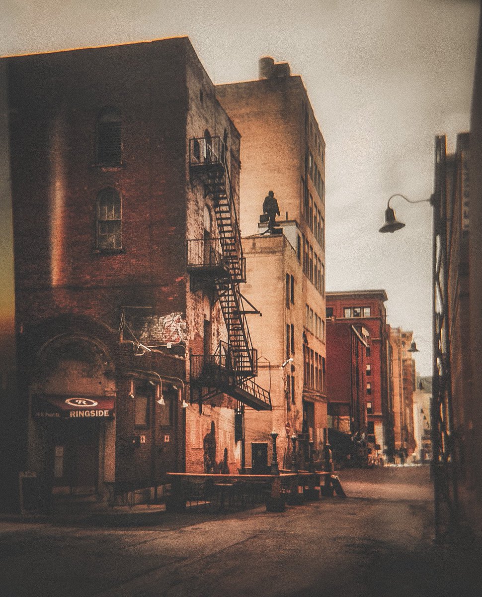 6-(DR)one-4 tweet media