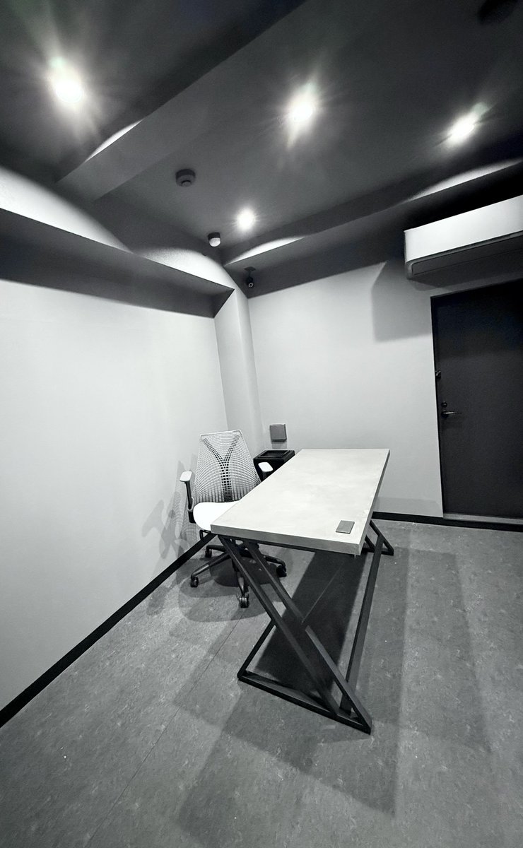 06shockwave's tweet photo. Brand new 零六office🌫️🌫️
#HermanMiller
#SaylChair
#MORTEX
#ZitASQUARE
#DAIKIN_RF仕様
#X https://t.co/7JoKPKEqP2