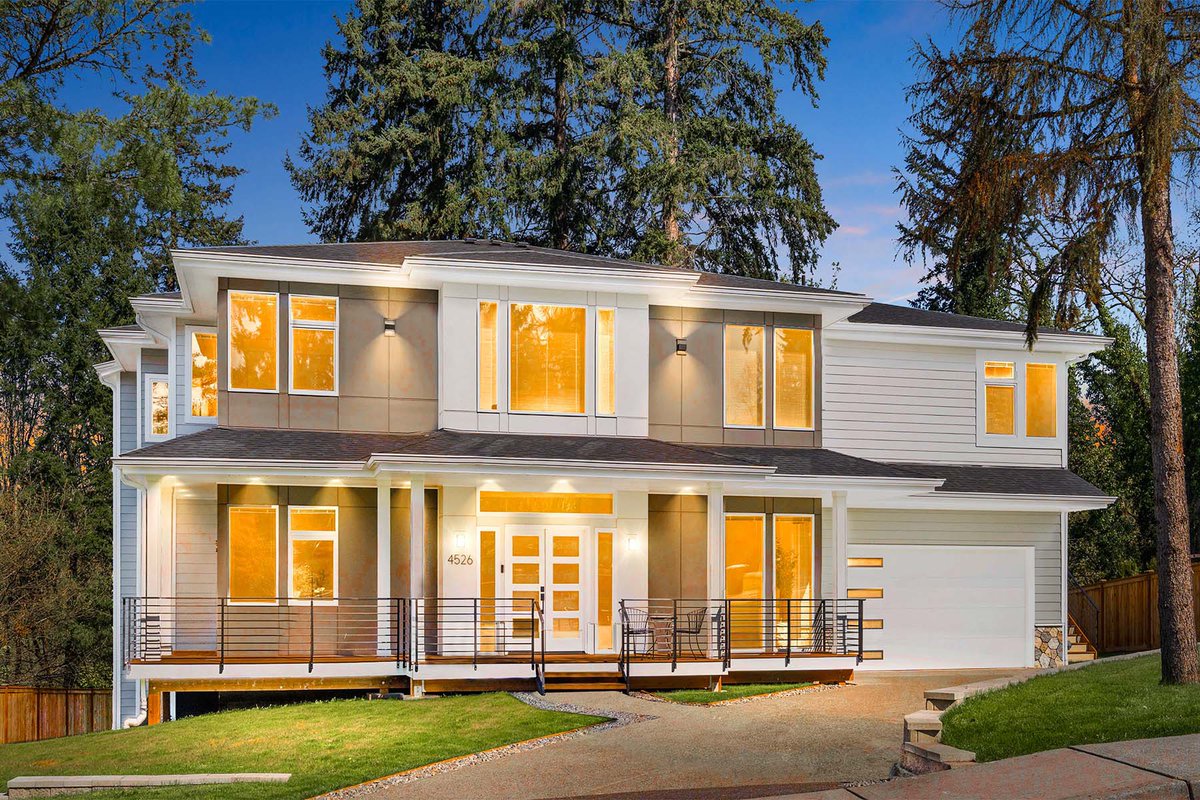 chrislire's tweet photo. New to market in #Bellevue!
Brand new 6BR/5BA home in Newport Hills — 5,789 Sq Ft w/ skyline views, office w/ private entry, massive yard &amp; ADU potential.
Listed at $3.79M. Built in 2025.
Minutes to top schools, I-405 &amp; T&amp;T Supermarket.
#RealEstate #LuxuryLiving #NewListing https://t.co/uxj5OxeJOi
