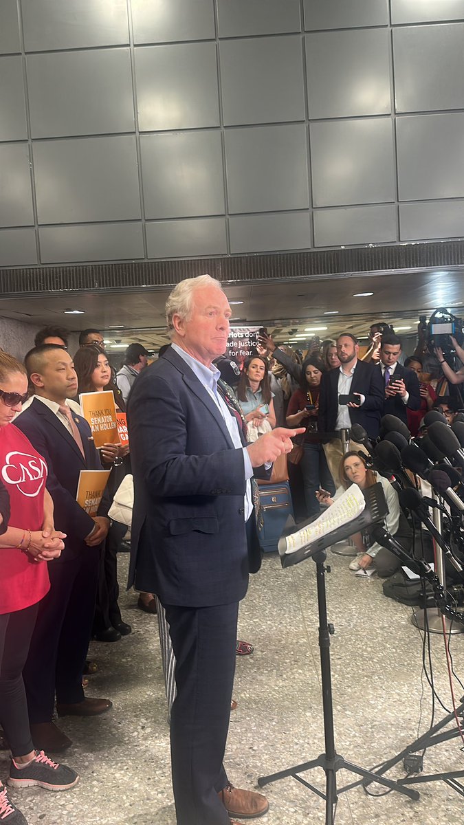 Rachel Scott (@rachelvscott) on Twitter photo . <a href="/VanHollenForMD/">Chris Van Hollen</a> returns to the U.S. addresses β now speaking to reporters with Abrego Garciaβs family calling for due process. . <a href="/VanHollenForMD/">Chris Van Hollen</a> returns to the U.S. addresses β now speaking to reporters with Abrego Garciaβs family calling for due process.