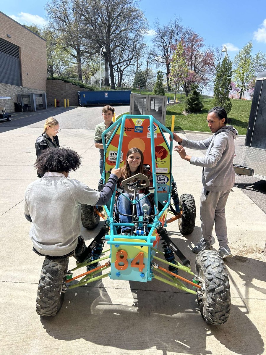 Meet Scooby! The UMKC Baja Racing team unveiled the 2025 competition buggy last week.🛞The team designed and built Scooby to participate in off-road racing competitions to test their engineering skills.