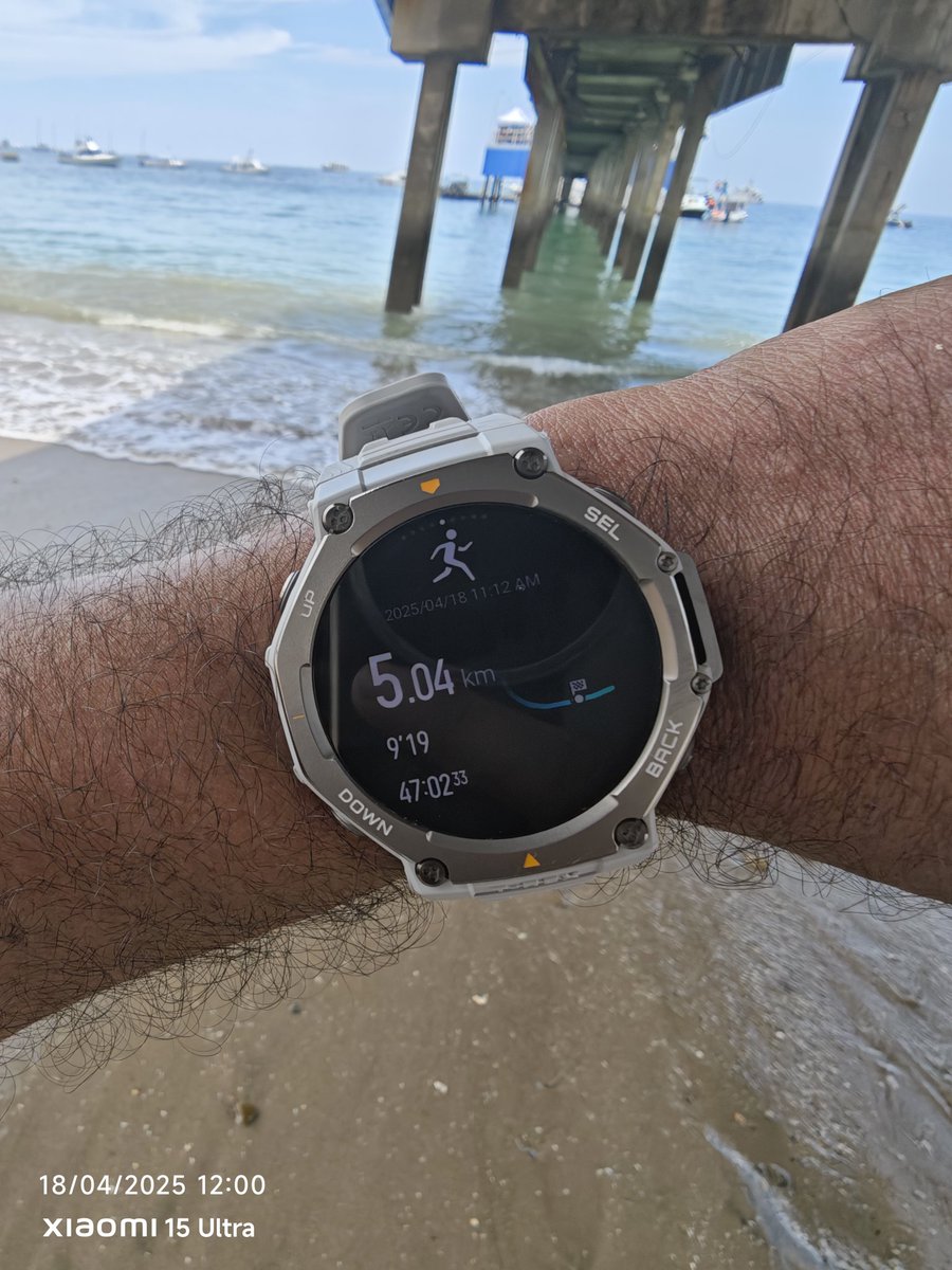 AbogadoFeroz's tweet photo. Hoy fui más fuerte que las excusas 💪🏽👟💯🔥 #Running5k #5KPlaya #Cardio https://t.co/5pdd1VyVwQ