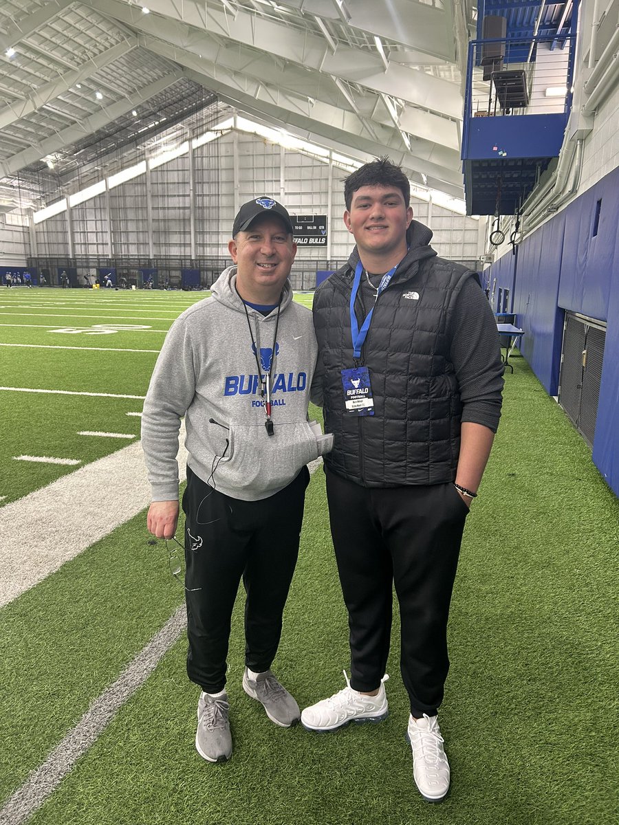 Thank you to <a href="/UBFootball/">UB Football</a> for having me up to Buffalo this week. And a special thank you to coach <a href="/Pete_Lembo/">Pete Lembo</a> and <a href="/CoachZeek_/">Isiah Dunning</a> for spending some time talking ball and all things UB‼️