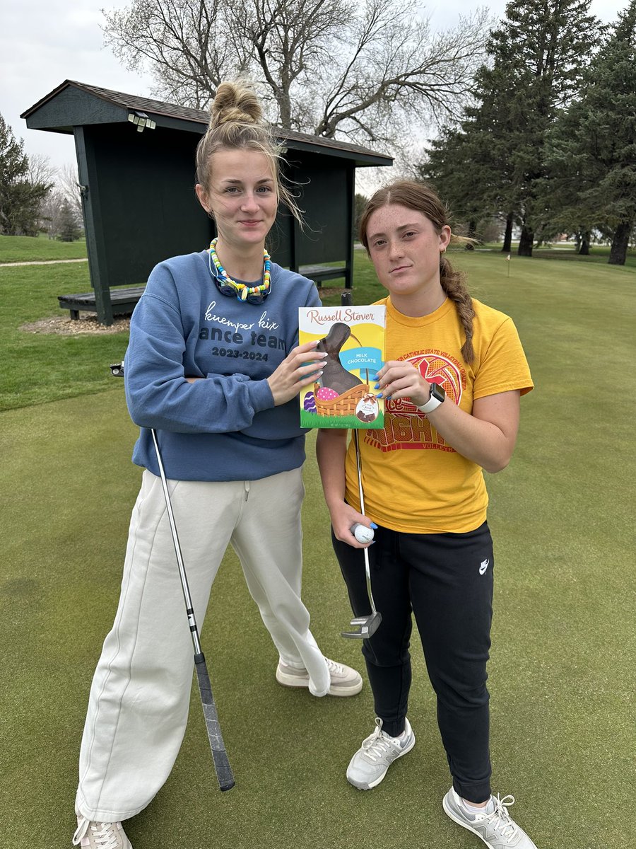 A traditional unlike any other… the Kuemper girls golf Easter bunny putt-off 🐰