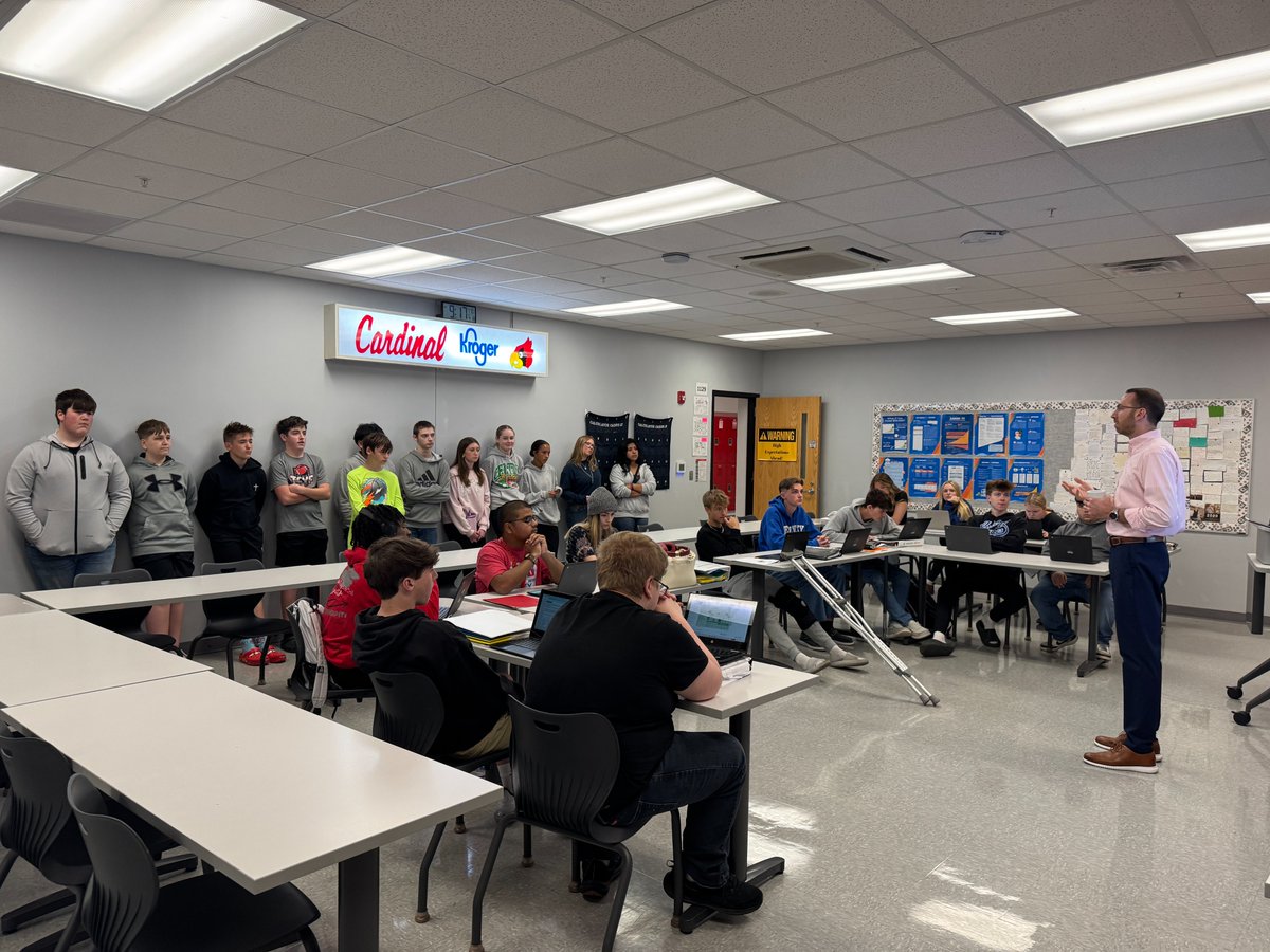TC_Schools_KY's tweet photo. 8th graders were invited to the high school today for CTE Pathway tours! The incoming freshmen learned about the different offerings and opportunities available at TCHS. 

Expect greatness from Taylor County Academics! 

#tcpride #tchs #expectgreatness https://t.co/R0JhnZXoUf