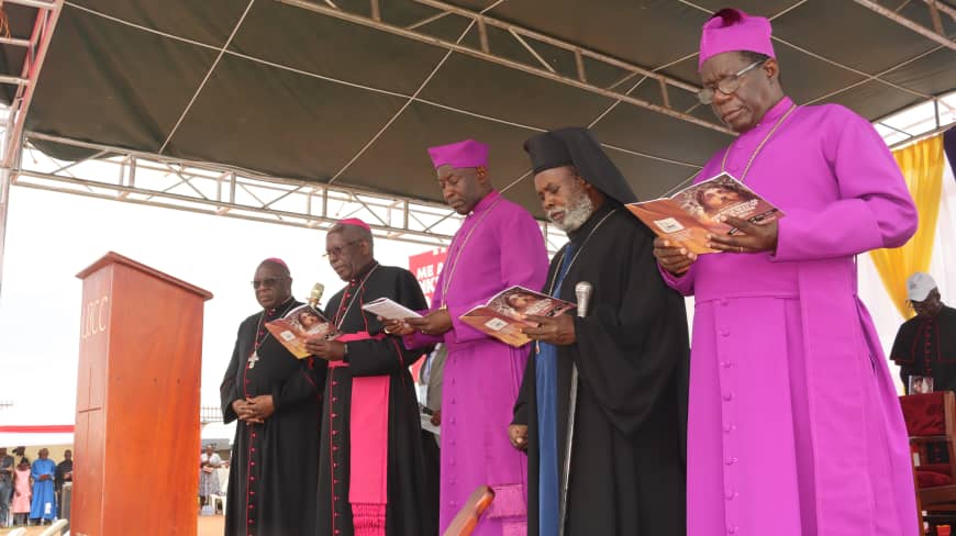 BishopsVoice's tweet image. THE ECUMENICAL PUBLIC WAY OF THE CROSS 2025. At Old Kampala Secondary School play ground, believers from @BishopsVoice joined other members of the Uganda Joint Christian Council in prayers. The @Archbp_COU requested @GovUganda to free some political prisoners as a sign of love.