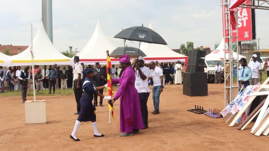 BishopsVoice's tweet image. THE ECUMENICAL PUBLIC WAY OF THE CROSS 2025. At Old Kampala Secondary School play ground, believers from @BishopsVoice joined other members of the Uganda Joint Christian Council in prayers. The @Archbp_COU requested @GovUganda to free some political prisoners as a sign of love.