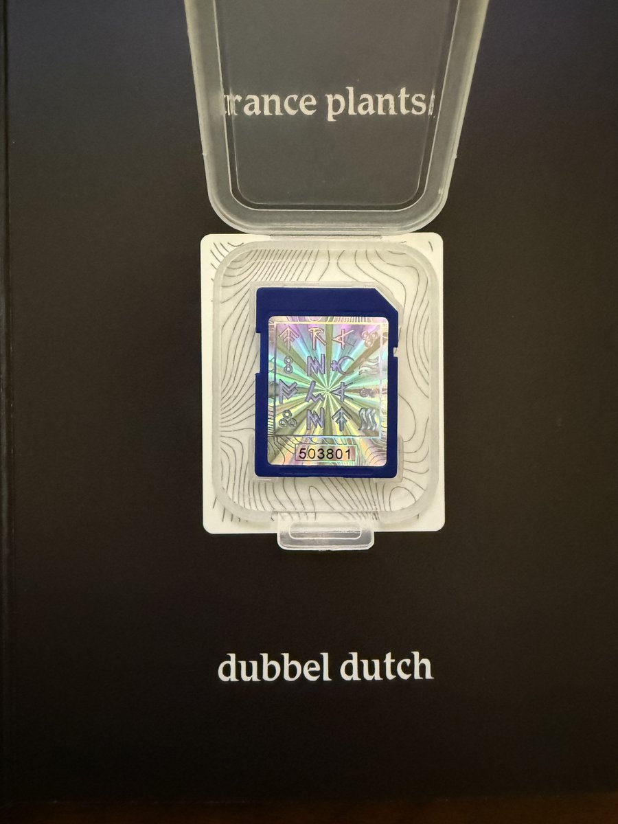 TRANCE PLANTS pre-order is live btw

dubbeldutch.bandcamp .com/album/trance-plants

Available in Digital and SD Card Formats