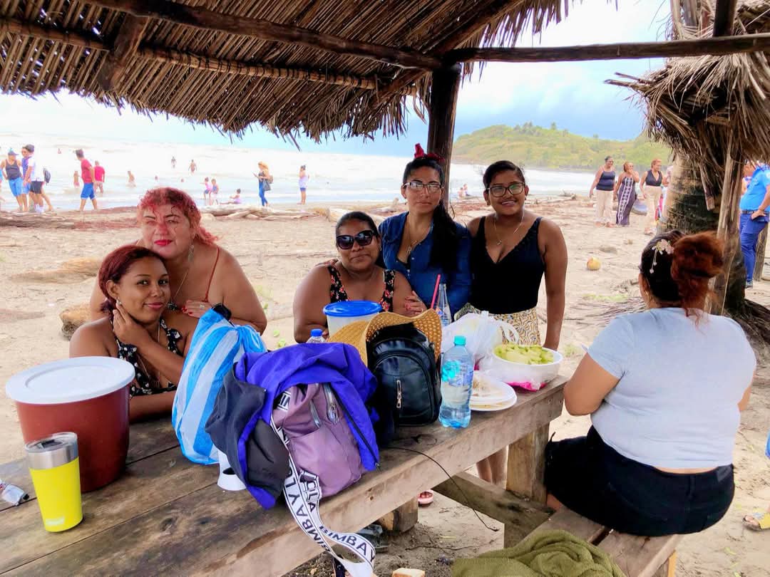 adiarionic's tweet photo. 🏝 Bluff Beach te espera con sabor
y alegría 😎
🏖 Disfrutá de un paraíso lleno de buena vibra, gastronomía deliciosa y momentos inolvidables junto a tu familia.🦐🏊♂️
#BluffBeach
#verano2025
#turismonicaragua
#EscapadaPerfecta
#MomentosEnFamilia https://t.co/RzMbkfzsqu