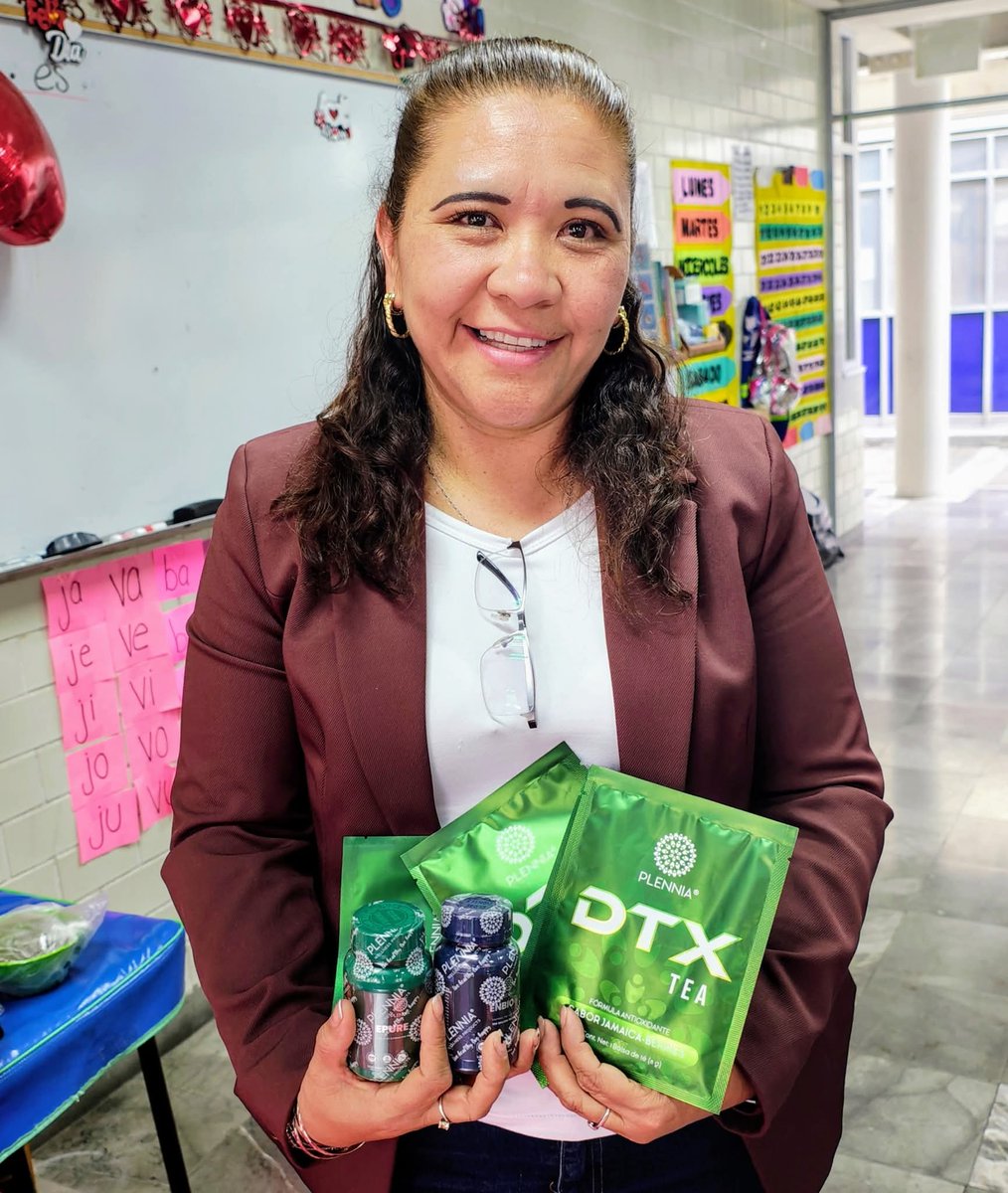 GabyLucioVive's tweet photo. #ATENCION ¡Todo lo que necesitas para limpiar tu organismo lo encuentras en PLENNIA! Gracias Blanca bella por confiar y cuidarte con nuestro delicioso té sabor berries 😋🥤, ¡Nuestro té te deja una explosión de felicidad en cada sorbo!

Adquiere todo en👇https://t.co/YIec925Zgt https://t.co/a10zMARhT3