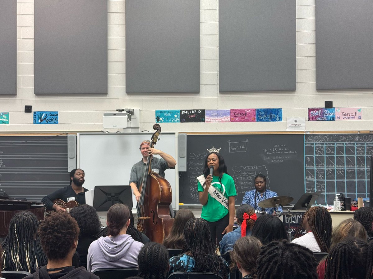 Woodside_Band's tweet image. We were so happy to have Miss Virginia 2024, Carlehr Swanson and her band perform for our students today. Ms. Swanson’s community service initiative is using music to bring people together. What a way to close out a great week!
#nnpsproud
#NNPSArts