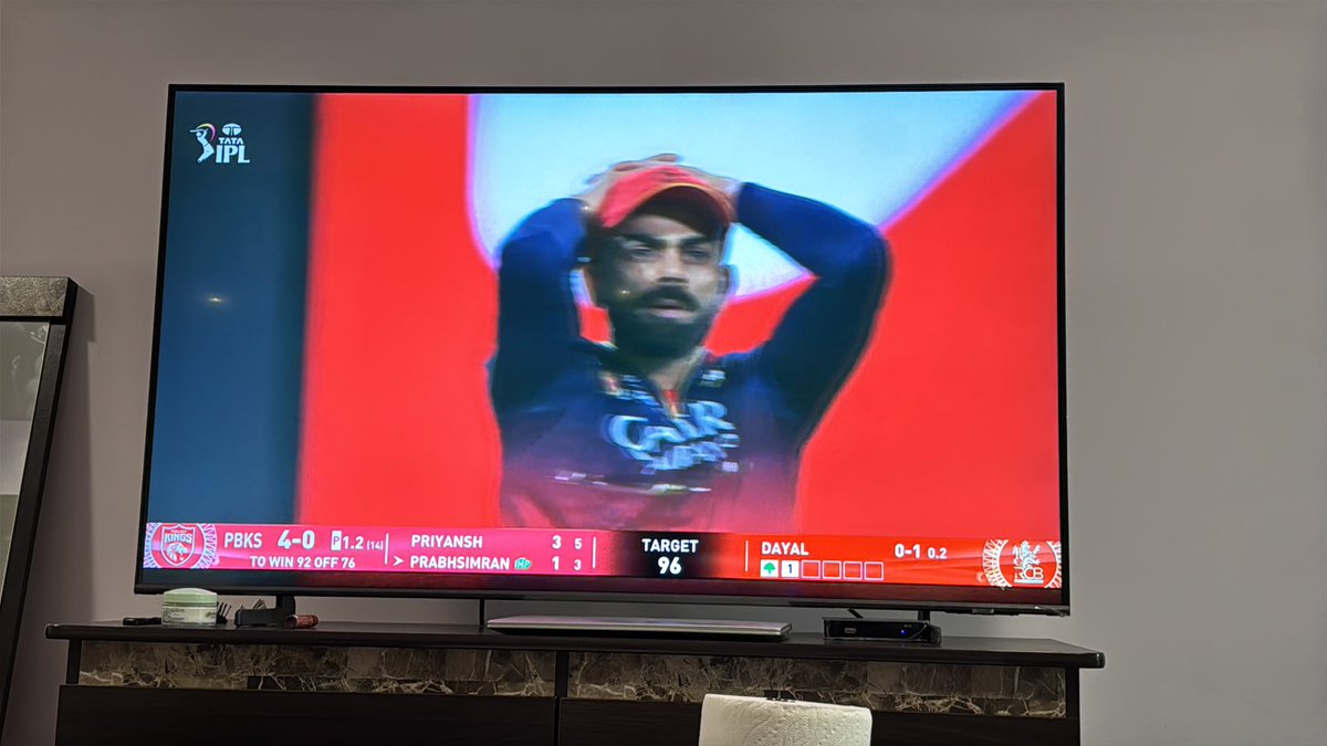 Advocate_DHC's tweet photo. Ooiuccccch 🤪🤪
When you love @imVkohli more than @RCBTweets and @PunjabKingsIPL  @iSunilTaneja @mandeeps12 https://t.co/QbhhuvoaKS