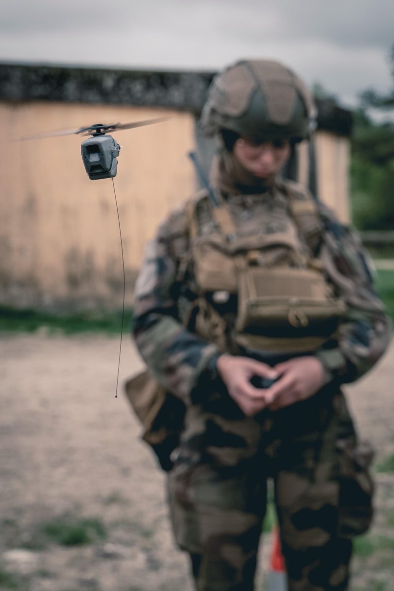 Chef d'état-major de l'armée de Terre (@cemat_fr) on Twitter photo S’entraîner sans cesse pour maintenir notre excellence opérationnelle.
C’est ce que fait la <a href="/2brigadeblindee/">2e brigade blindée</a> lors de #DRONEX 2025, en s’assurant de la maîtrise tactique et technique de ses télépilotes drones. S’entraîner sans cesse pour maintenir notre excellence opérationnelle.
C’est ce que fait la <a href="/2brigadeblindee/">2e brigade blindée</a> lors de #DRONEX 2025, en s’assurant de la maîtrise tactique et technique de ses télépilotes drones.