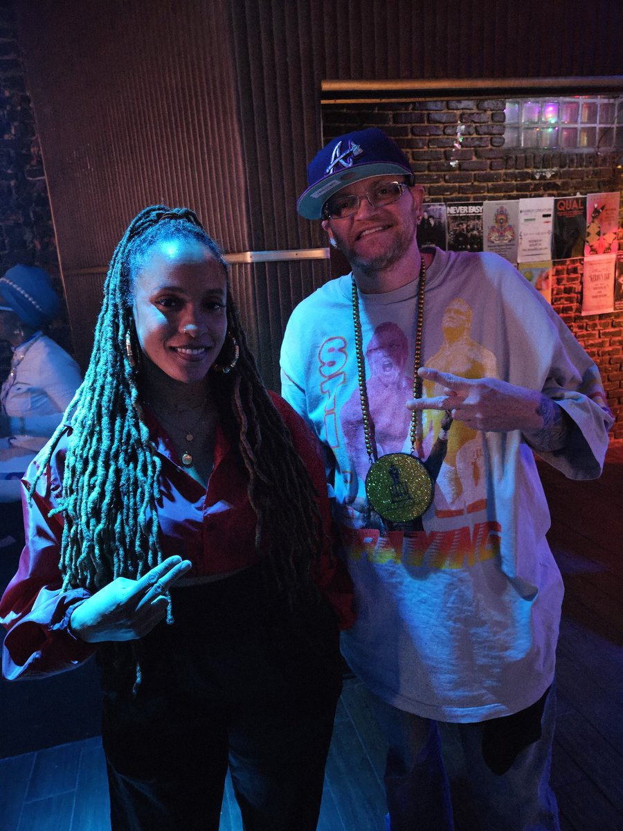 mykesessionz's tweet image. Me and  @sarocthemc the other night @solmessiah 55TH celebration. 

Lot of dope artists there. Vibe was Incredible.  Energy Impeccable. 

 One of the dopest emcees who just happens to be a female🎤🎤🎤

#HIPHOP #BARZ #LYRICS #VIBE #LONGLIVE