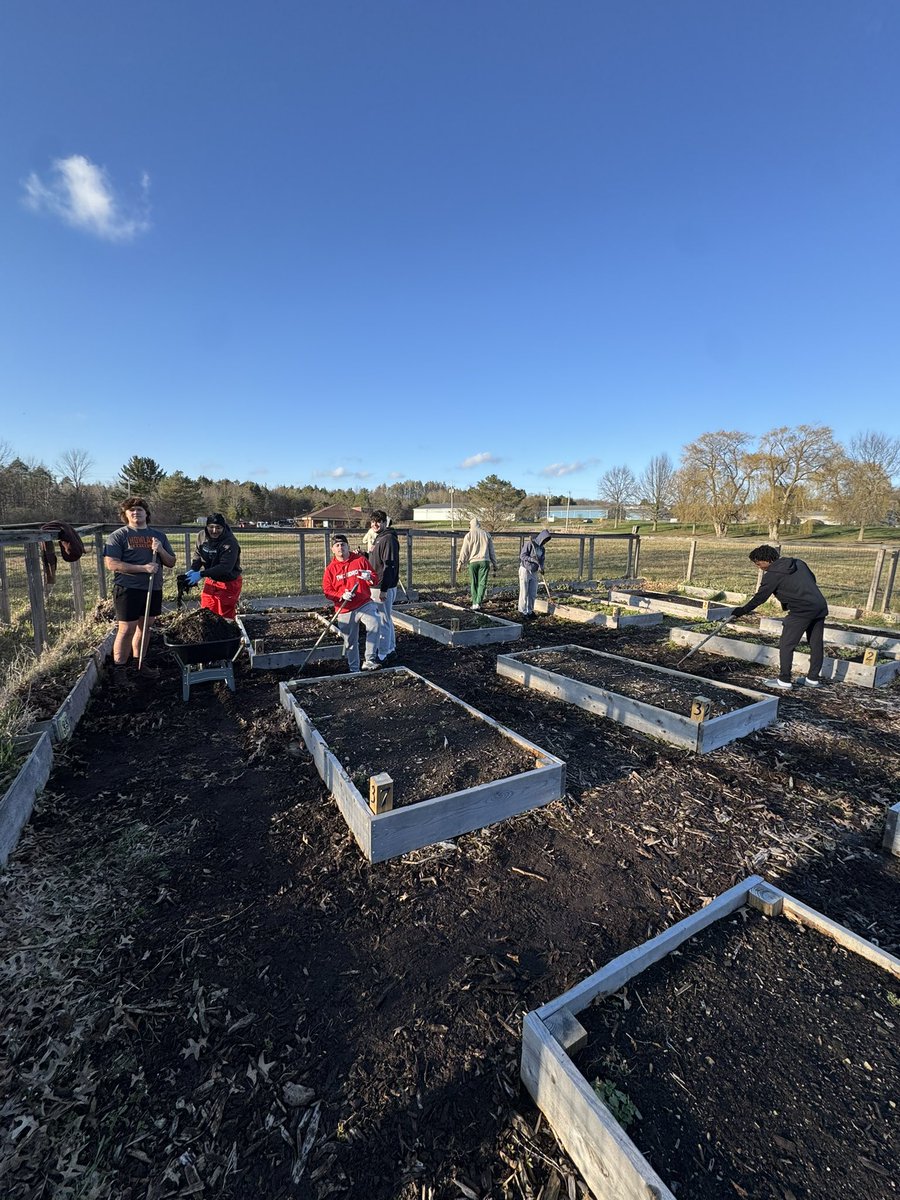 Our guys finishing up the weeding job for First United Presbyterian’s garden yesterday! #Serve #T3 Go Boro!