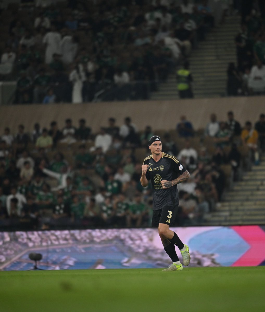halgawi's tweet photo. برازيلي الجنسية ، أهلاوي بالروح .. 

ايبانيز .. يُقاتل كأنه وُلد في شارع التحلية !
—
#الأهلي_الفيحاء https://t.co/Wx7gc2UncL
