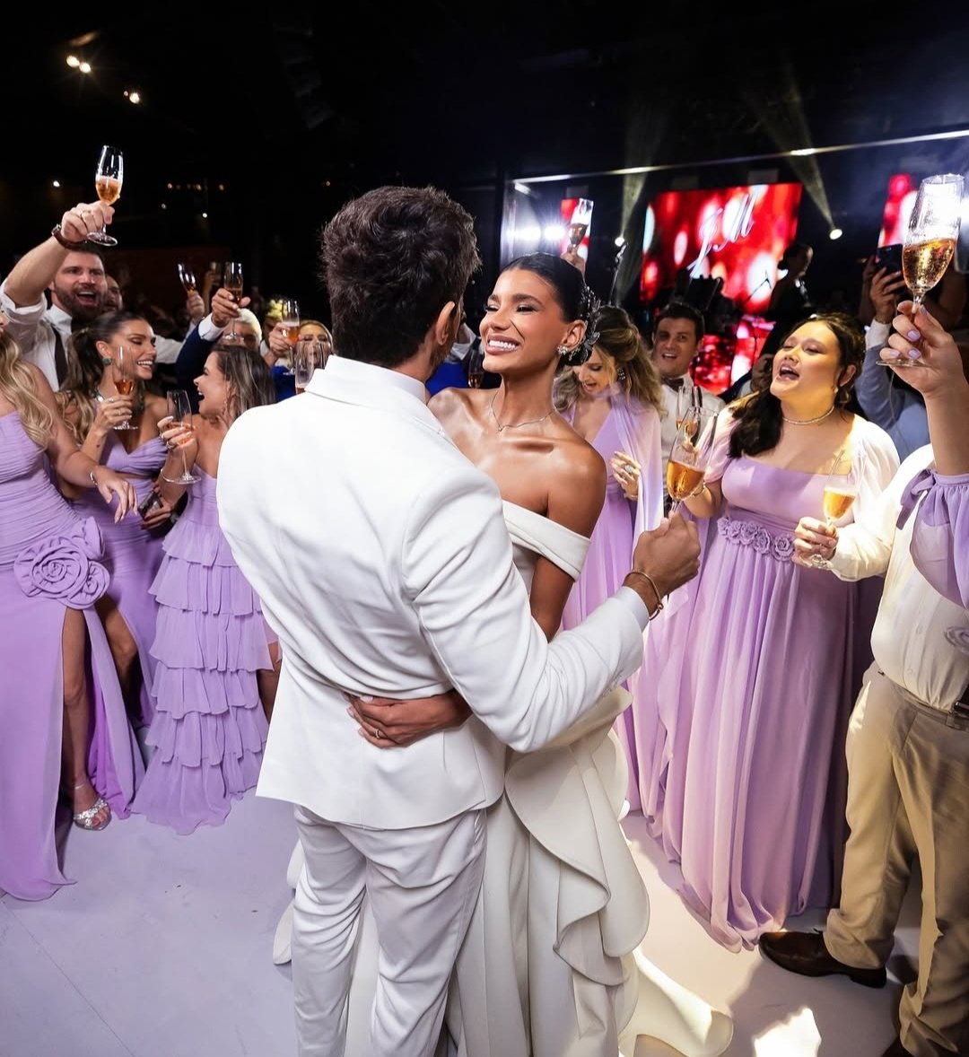 letícia tweet media