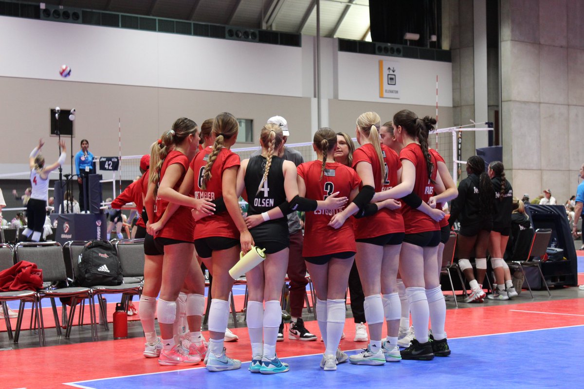 Windy City National Qualifier
Chicago, IL 🎡
Day 1️⃣
Court 2️⃣3️⃣

2:30pm 🆚 Texas Storm 17 Smack 
5:30pm 🆚 SPVC 171 Adidas 
6:30pm 🆚 Five1 17 Black
