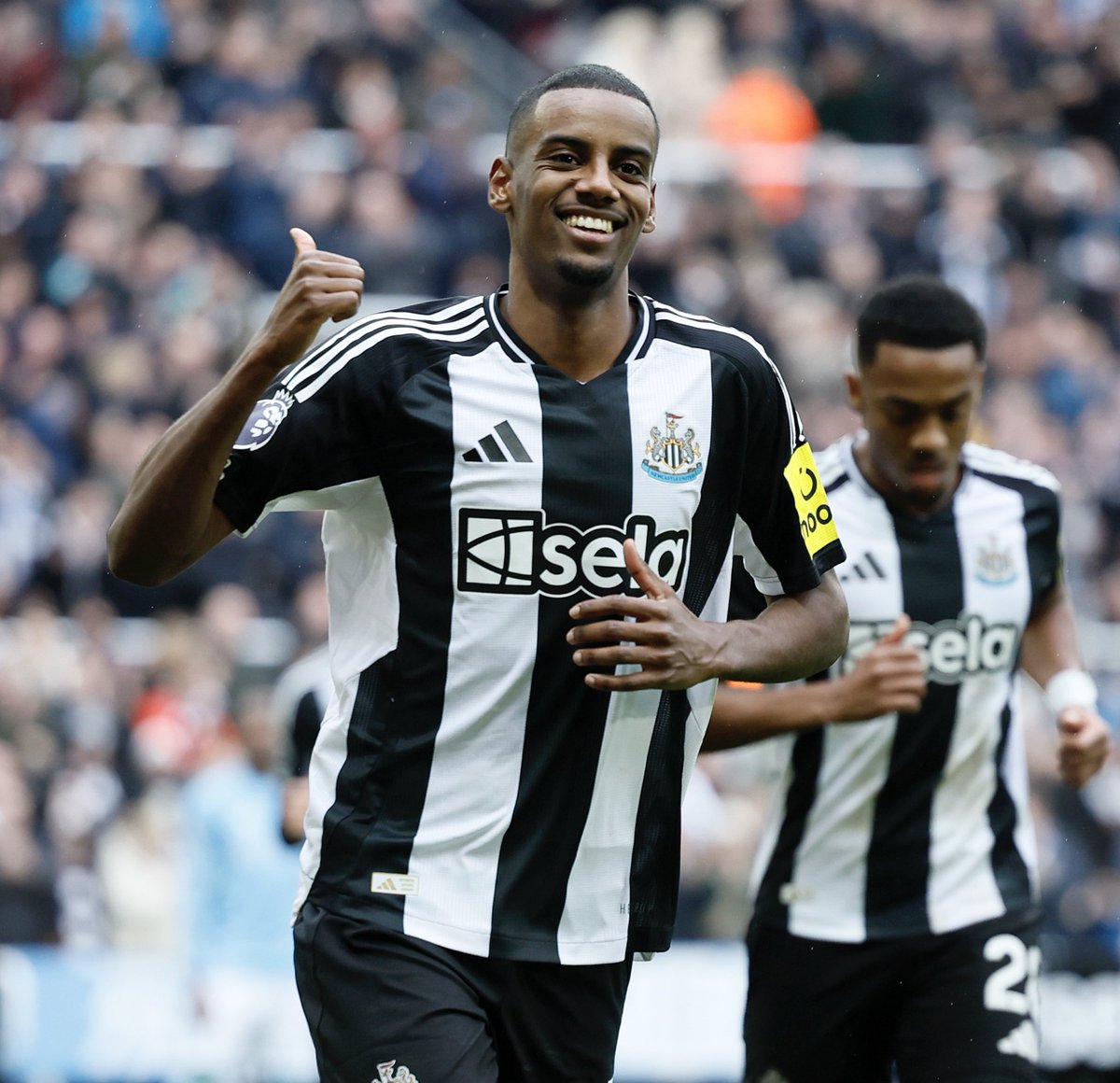 MagpieMediaX's tweet image. #NUFC top scorers in the #PL so far in 2024/25:
1. Alexander Isak (21)
2. Harvey Barnes (9)
3. Jacob Murphy (8)
4. Anthony Gordon (6)
5. Bruno Guimaraes (4)
6. Joelinton (4)
7. Sandro Tonali (3)
8. Fabian Schar (3)
9. Marc Guehi - (2)
10. Lewis Miley - (1)
Team effort. 🏁