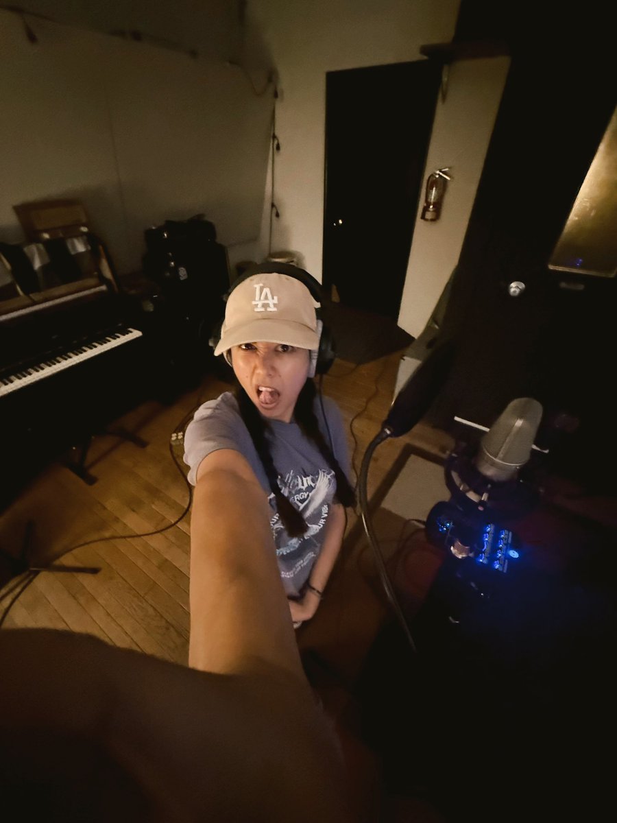 Lisa Danaë tweet media