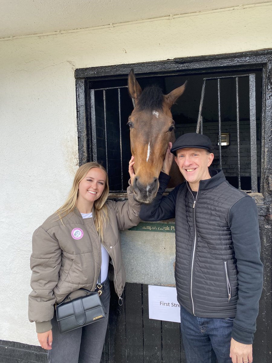 simonsanders1's tweet photo. And more! #Sprinter #FirstStreet #CalifetEnVol #Kingston #LambournOpenDay https://t.co/DmeKELyv0N