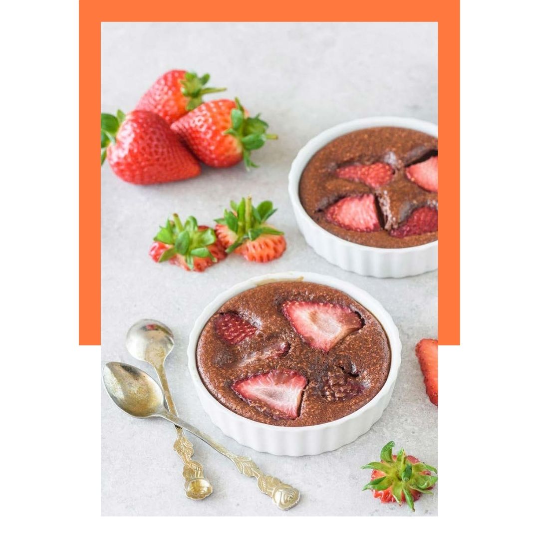 IronOrrFitness's tweet photo. Whip up these delightful chocolate strawberry cakes in just 40 minutes! Perfect for a cozy treat. 🍫🍓 #Baking #DessertGoals #highproteindesserts #chocolatedesserts
#SweetTreats #ChocolateLovers #StrawberryDelight #QuickBakes #HomemadeGoodness #YummyInspiration #CakeTime https://t.co/rqPbL3Tr6D