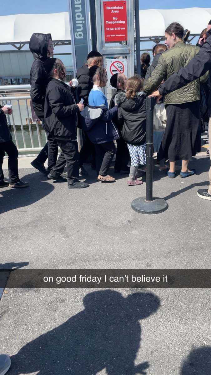 Robert_Sheitz's tweet photo. on good friday it’s like they do this shit on purpose #JewsForTrump https://t.co/8RVv42tQzr