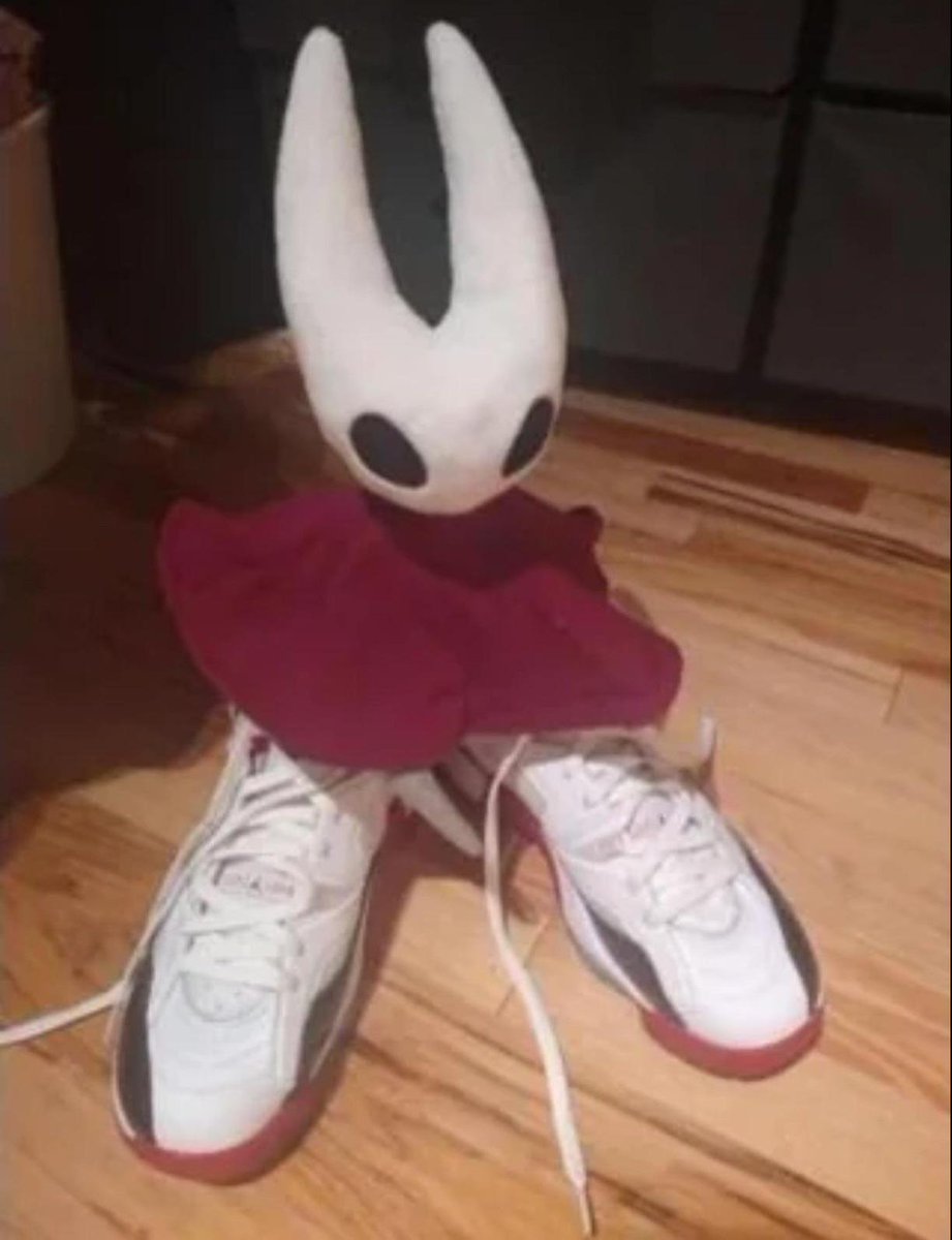 Rhiaxus's tweet photo. @shinfrin Oh uhhhhh......... I got one of those too unc. Do you lik it https://t.co/1MX8TN6FZM