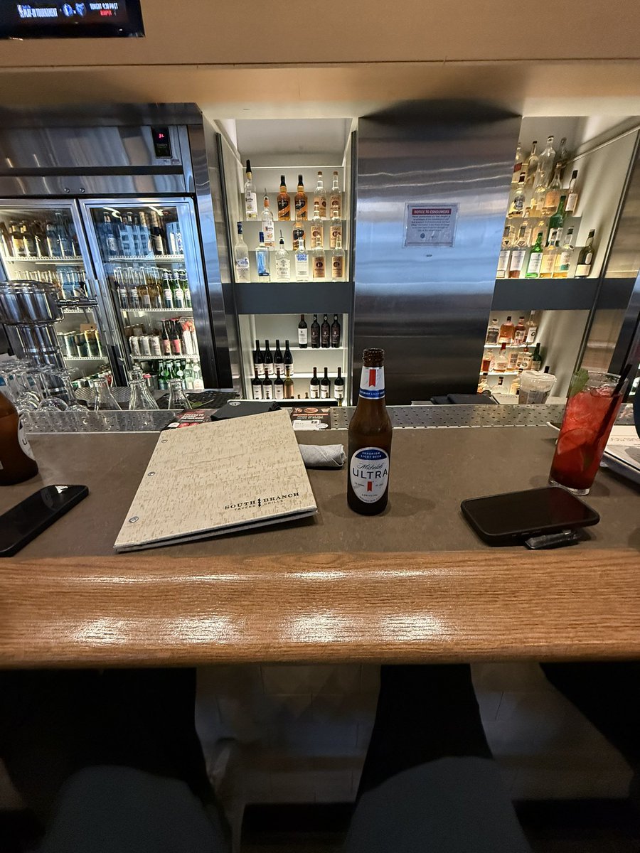 haroldballss's tweet photo. It’s a Good Friday at the email factory https://t.co/xkwgLh3Mmh
