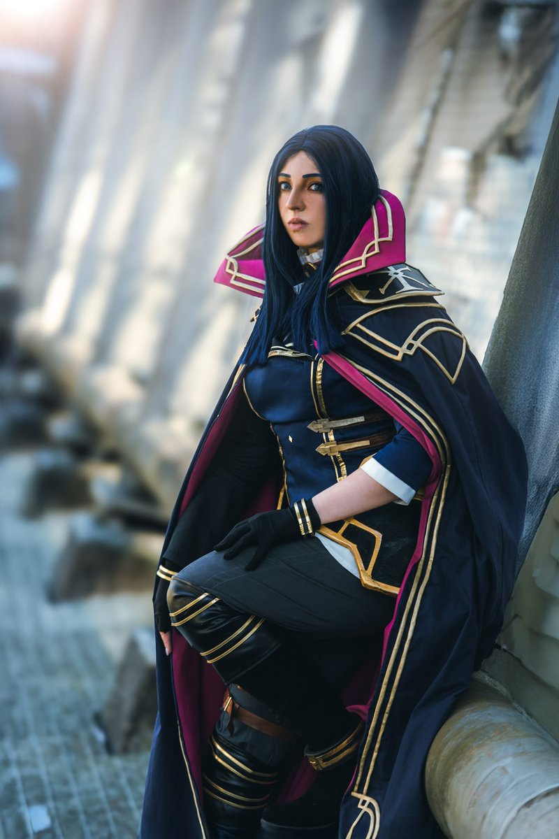 Soffel's tweet photo. Address me with respect, or keep your mouth shut“

My Caitlyn (or Capelyn) costume
What do you think?✨

Caitlyn from @arcaneshow / @riotgames 
Uniform @ezcosplay_com 
Cape made by me
📸 @poppylinchen vwpic

#caitlyn #caitlynkiramman #arcane #leagueoflegends #arcanecosplay #lol https://t.co/bgpHwqqRBl